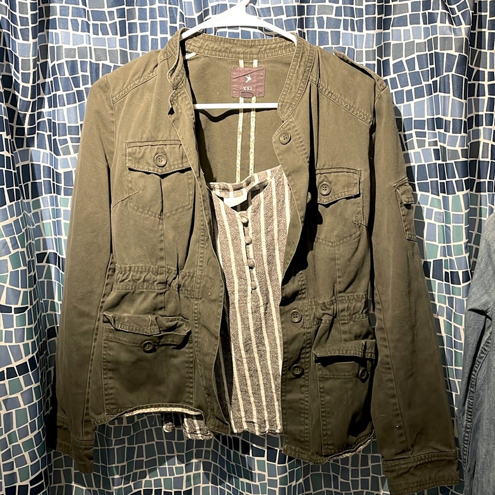 *Outfit* Tank Top and Jacket